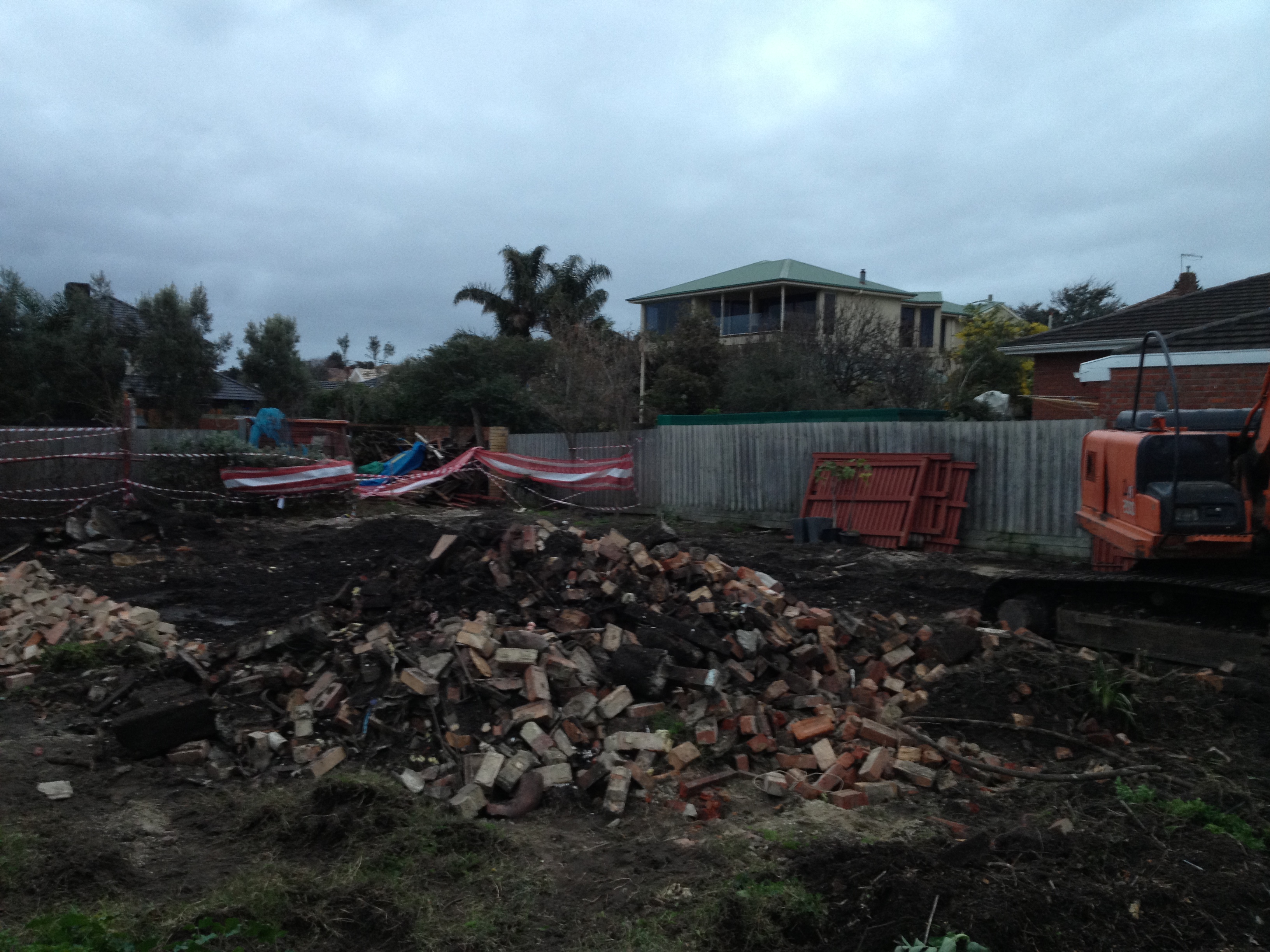 Knockdown & rebuild - does the entire lot need to be cleared